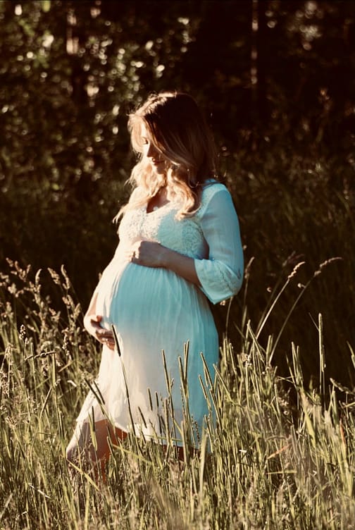 Babybauch Fotoshooting outdoor München